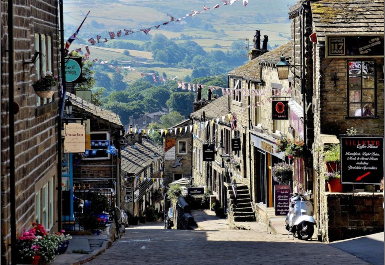 Prince St Cottage - Haworth - Sleeps 4 Екстериор снимка