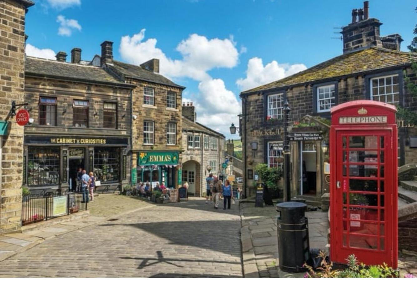 Prince St Cottage - Haworth - Sleeps 4 Екстериор снимка