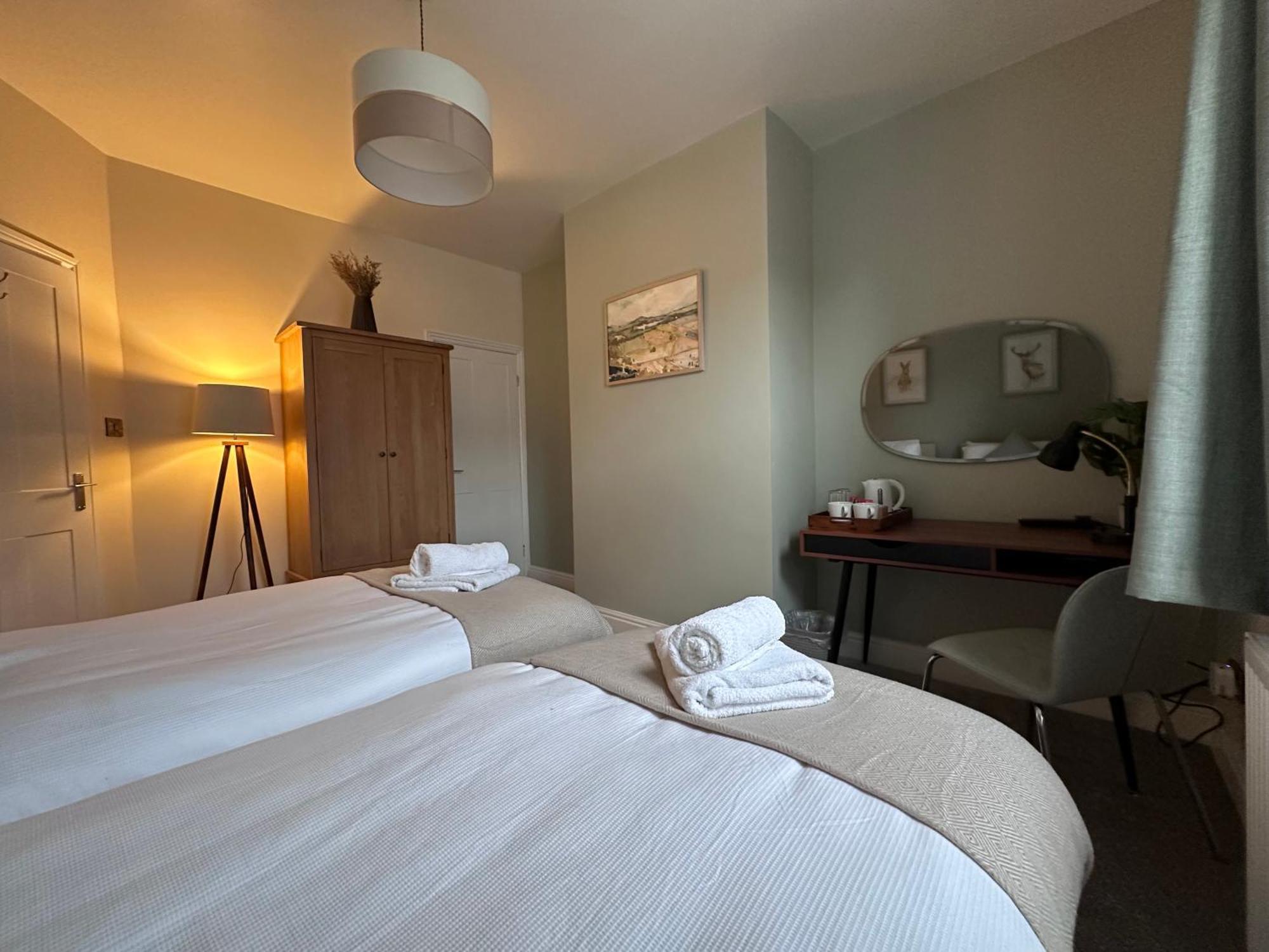 Prince St Cottage - Haworth - Sleeps 4 Екстериор снимка