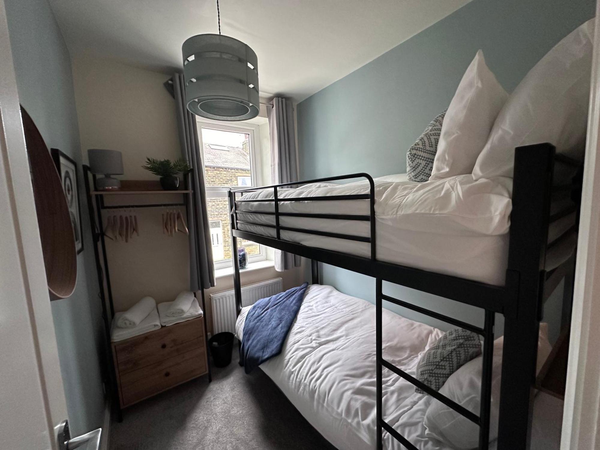 Prince St Cottage - Haworth - Sleeps 4 Екстериор снимка